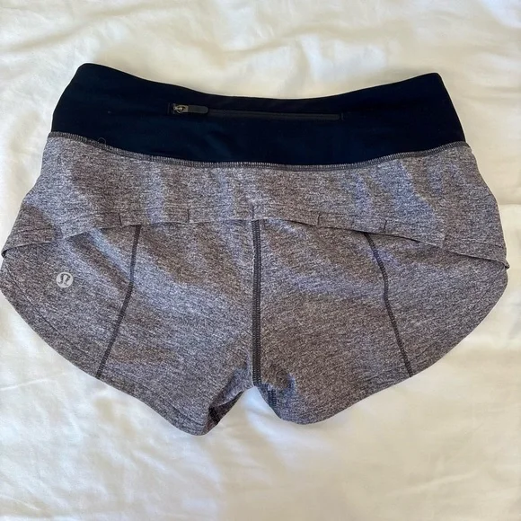 Lululemon Heather Lux Multi Black Low Rise 2.5” Speed Up shorts - Picture 2 of 4